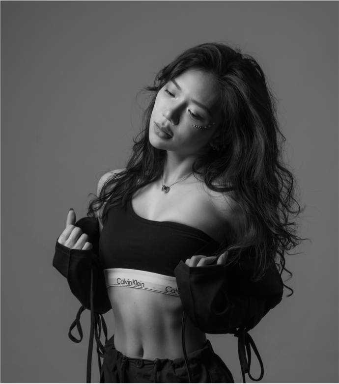 Mia Guo